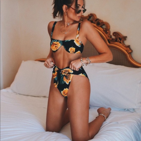 Weworewhat Italy Collection Bikini